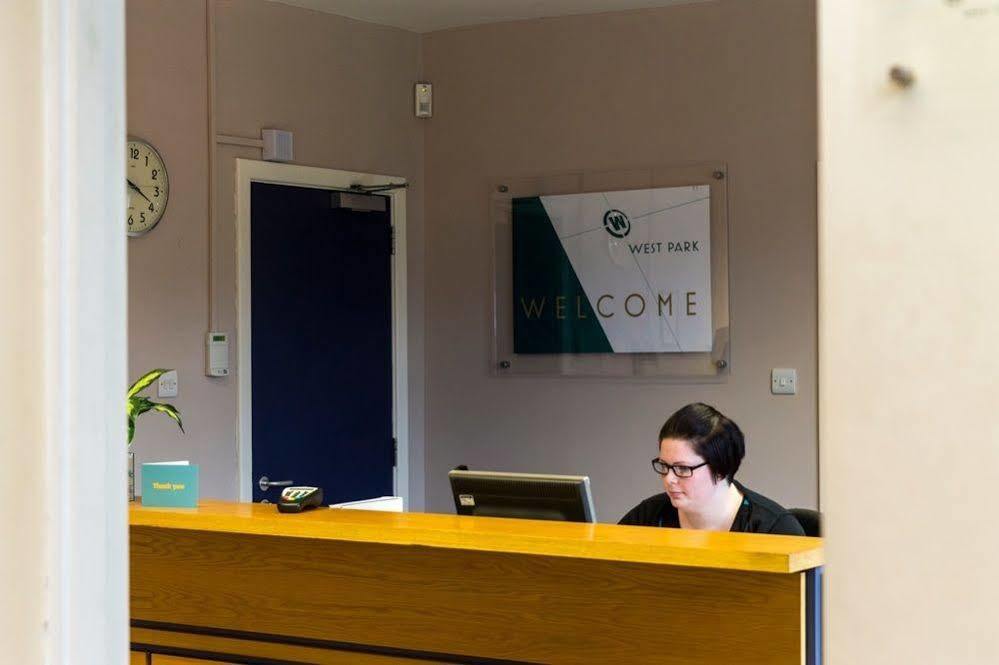 West Park Summer Campus Νταντί Εξωτερικό φωτογραφία